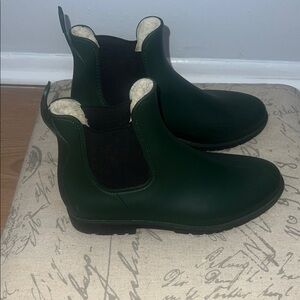Khombu Women's Green Winter Boots